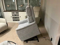 Electrisch bedienbare fauteuil - afbeelding 4 van  6