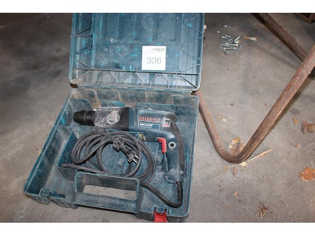 Electrische boorhamer bosch in kunststof koffer. - afbeelding 1 van  2