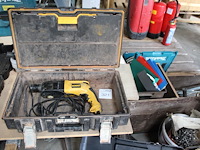 Electrische boorhamer dewalt in koffer. - afbeelding 1 van  2