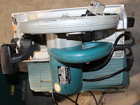 Electrische handcirkelzaag makita met accu en lader in kunststofkoffer. - afbeelding 3 van  5