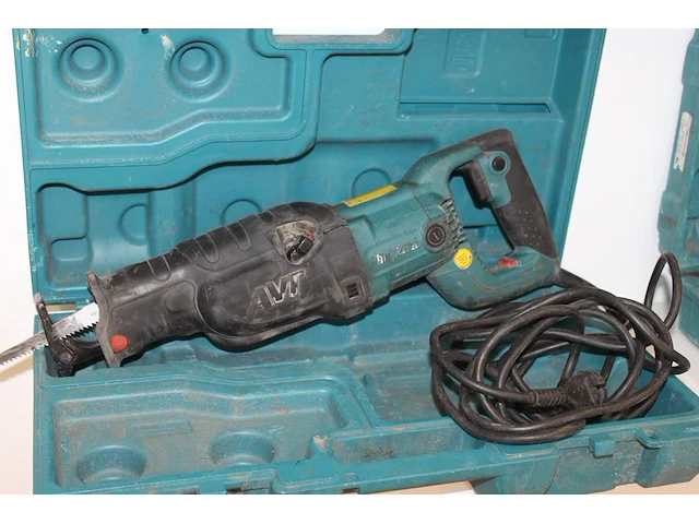 Electrische reciprozaag makita in kunststof koffer. - afbeelding 2 van  2