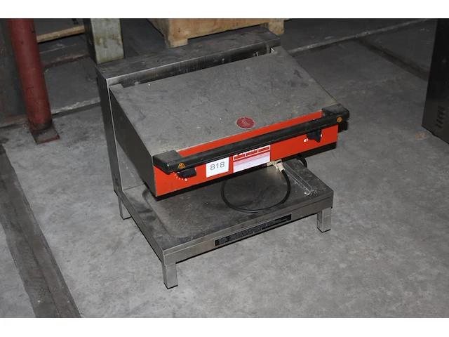Electrische salamander franke, type fr-1/1-e2. afmeting 60 x 54 x 57 cm. - afbeelding 2 van  2