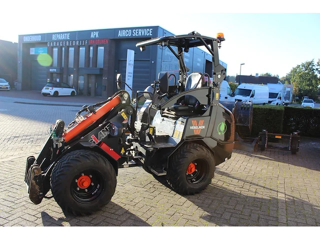 Electrische shovel giant w23 g2200e x-tra met jungheinrich 48v lib 520 s met 520ah en sharp acculader. - afbeelding 8 van  14