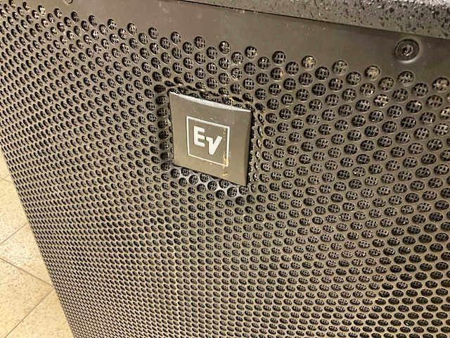 Electro-voice elx118 subwoofer - afbeelding 4 van  6