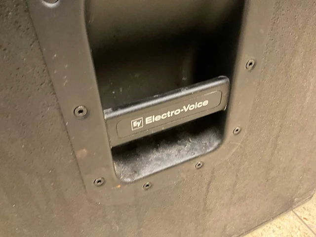 Electro-voice elx118 subwoofer - afbeelding 5 van  6
