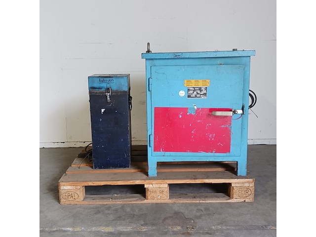 Electrokast inclusief bakoven smitbeld, es 40, 1995 - afbeelding 1 van  12