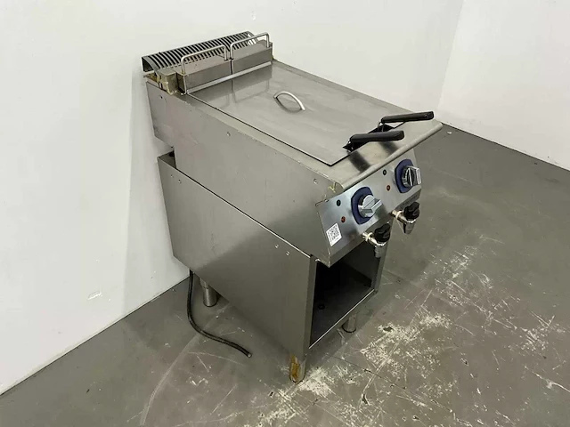 Electrolux - e7fred2a00 - friteuse - afbeelding 3 van  7
