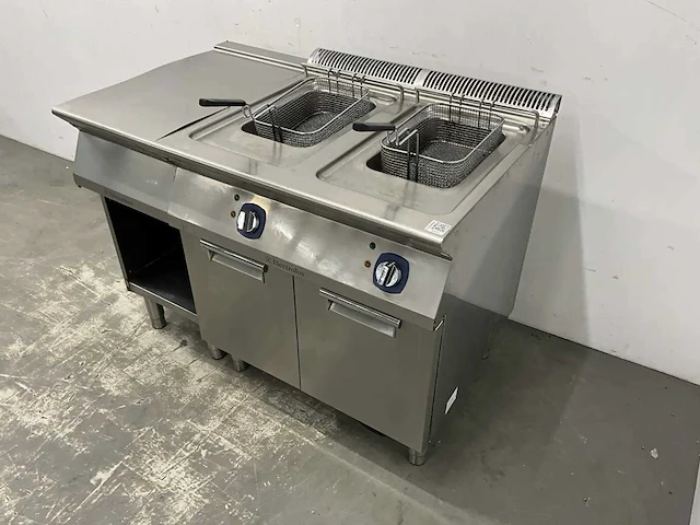 Electrolux - e7freh2gf0 - dubbele friteuse - afbeelding 1 van  9
