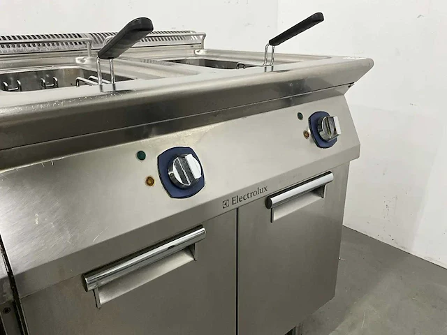 Electrolux - e7freh2gf0 - dubbele friteuse - afbeelding 6 van  9