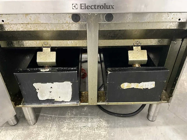 Electrolux - e7freh2gf0 - dubbele friteuse - afbeelding 7 van  9