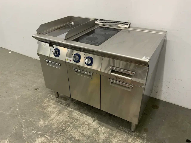 Electrolux - e7ftedcsi0/e7ined2000 - rvs kooklijn - bakplaat & inductie - afbeelding 1 van  8