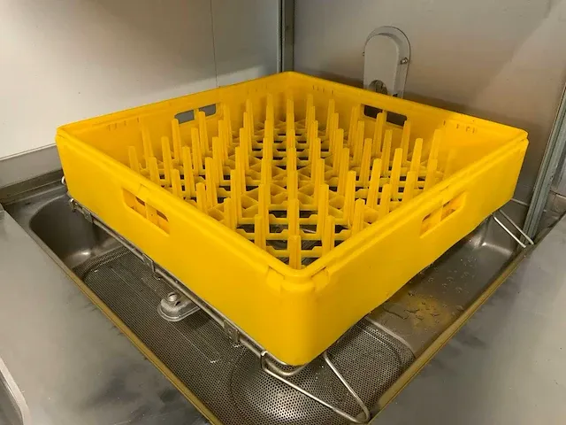 Electrolux - hht8 - korvenvaatwasmachine met aan en afvoertafel - afbeelding 11 van  16
