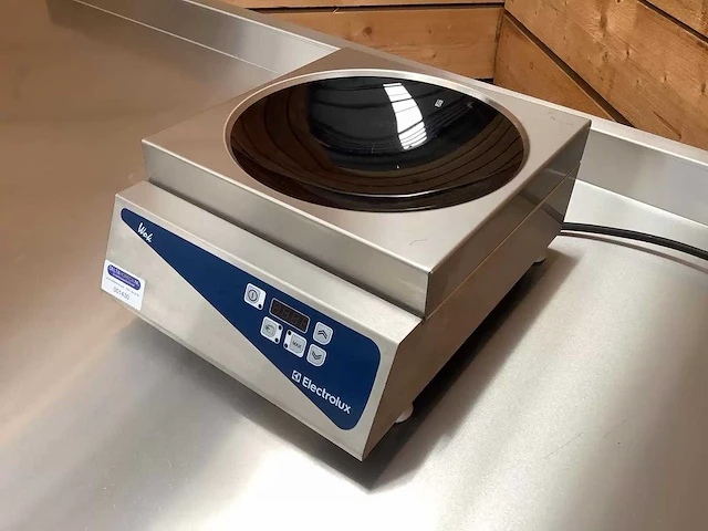 Electrolux - libero dw/h 1 ce - inductie wok - afbeelding 1 van  9