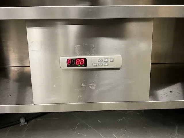 Electrolux - libero point 3 - front cooking unit met afzuiging (2019) - afbeelding 12 van  26