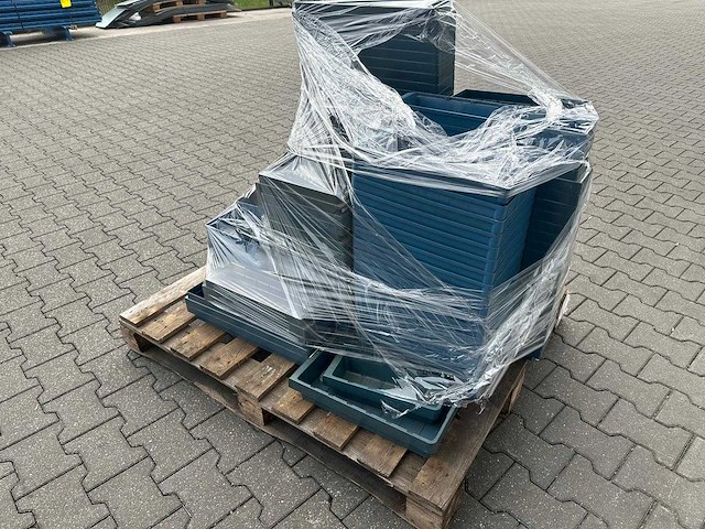 Electrolux - magazijnbak mix ca. 100stuks - afbeelding 2 van  6