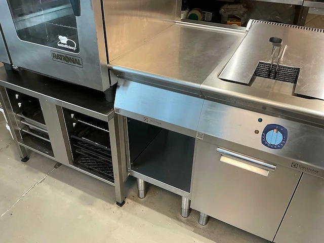 Electrolux - neutrale keuken unit - afbeelding 1 van  4