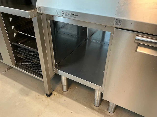 Electrolux - neutrale keuken unit - afbeelding 3 van  4