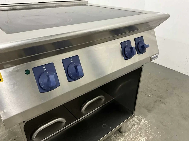 Electrolux - qinf800 - keramisch fornuis - afbeelding 4 van  7