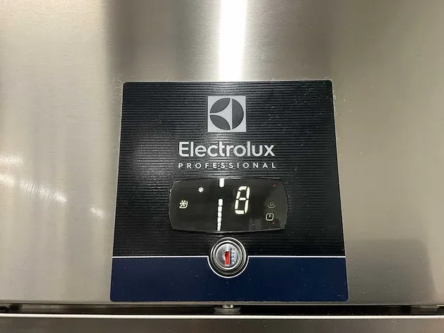 Electrolux - rex71frh - enkeldeurs rvs koelkast (2023) - afbeelding 7 van  13