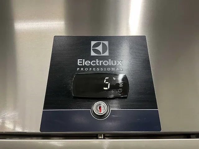 Electrolux - rex71frh - enkeldeurs rvs koelkast (2023) - afbeelding 4 van  10