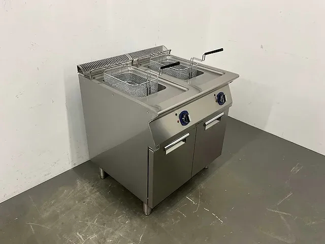 Electrolux - xp700 - dubbele friteuse (2023) - afbeelding 6 van  19