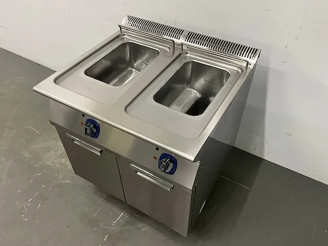 Electrolux - xp700 - dubbele friteuse (2023) - afbeelding 11 van  19