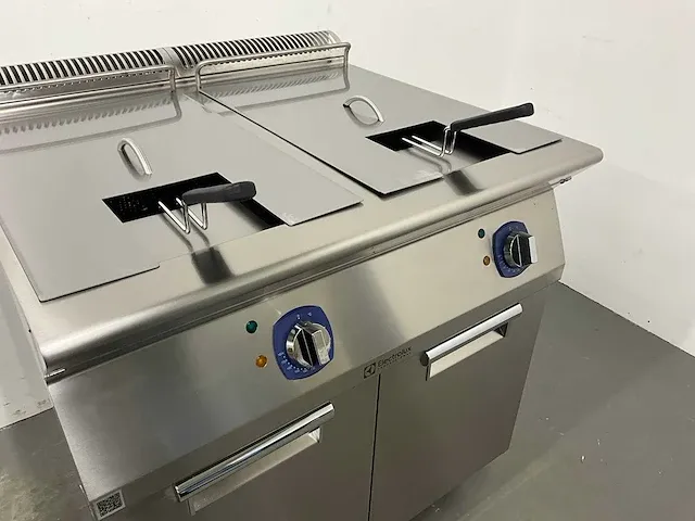 Electrolux - xp700 - dubbele friteuse (2023) - afbeelding 18 van  19