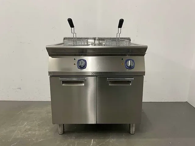 Electrolux - xp700 - dubbele friteuse (2023) - afbeelding 19 van  19