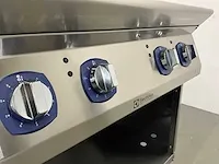 Electrolux - xp700 - hp 4-pits inductie fornuis (2023) - afbeelding 2 van  11