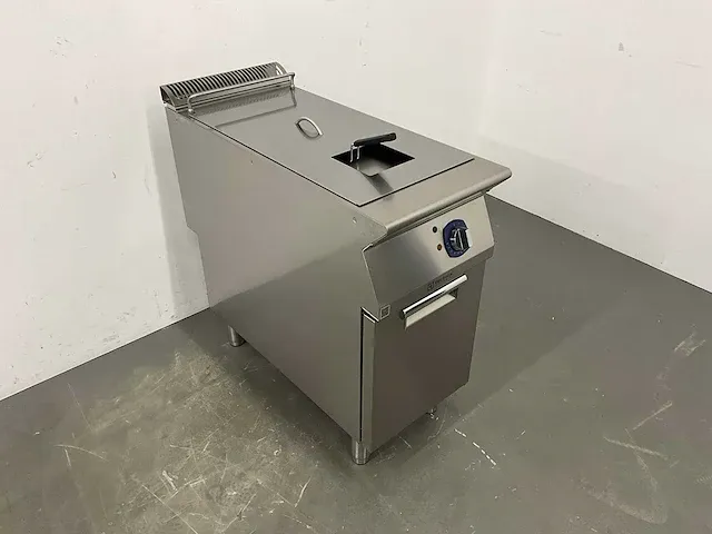 Electrolux - xp900 - enkele friteuse (2022) - afbeelding 10 van  14