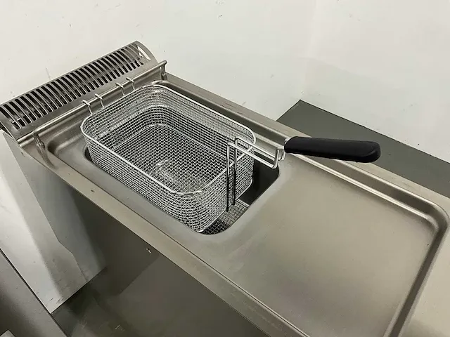 Electrolux - xp900 - enkele friteuse (2022) - afbeelding 12 van  14