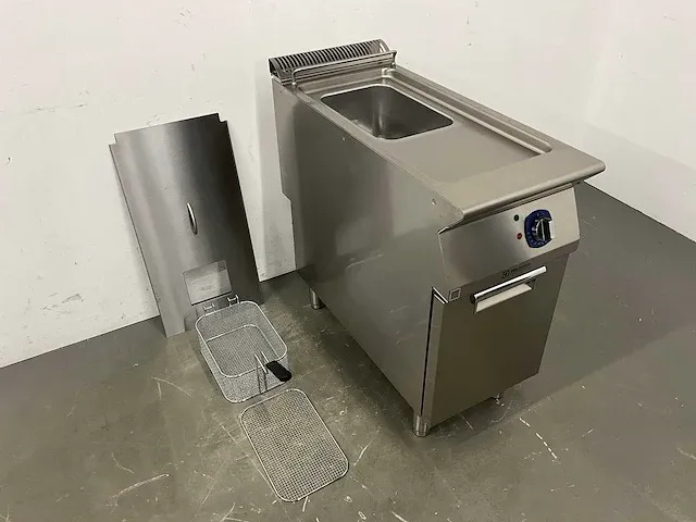 Electrolux - xp900 - enkele friteuse (2022) - afbeelding 14 van  14