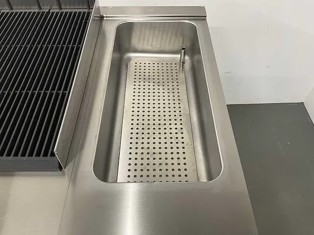 Electrolux - xp900 - powergrill met bain-marie (2022) - afbeelding 5 van  14