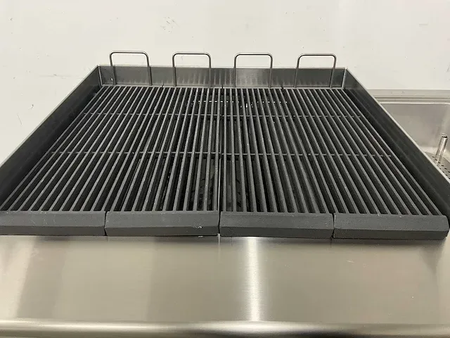 Electrolux - xp900 - powergrill met bain-marie (2022) - afbeelding 9 van  14