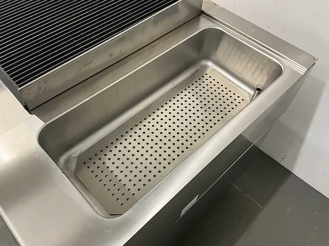 Electrolux - xp900 - powergrill met bain-marie (2022) - afbeelding 12 van  14