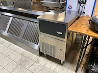 Electrolux 730533 crushed ijsmachine - afbeelding 1 van  8