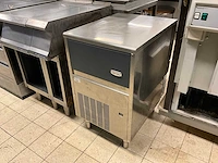 Electrolux 730533 crushed ijsmachine - afbeelding 1 van  8