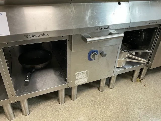 Electrolux bakwand - afbeelding 4 van  24
