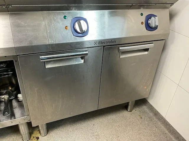 Electrolux bakwand - afbeelding 7 van  24