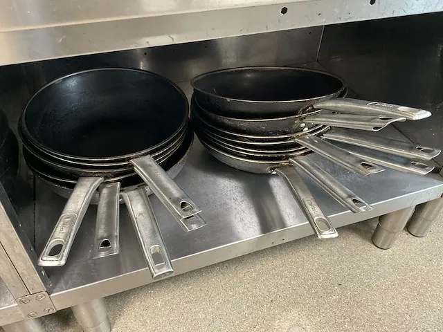 Electrolux bakwand - afbeelding 14 van  24