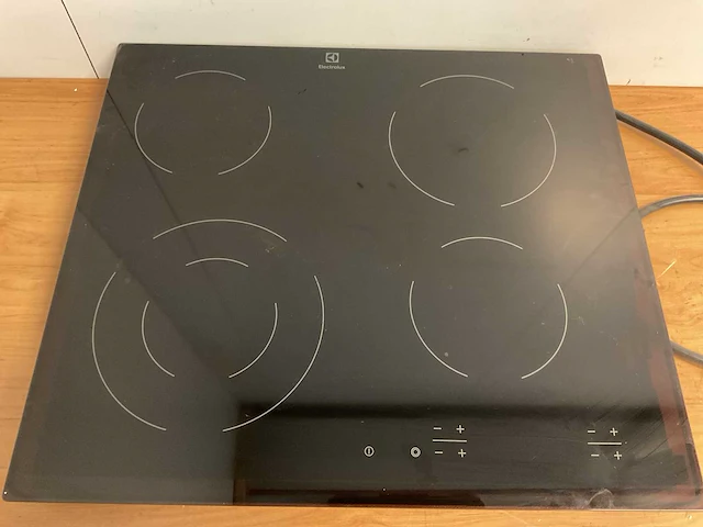 Electrolux ehf6241fok kookplaat - afbeelding 3 van  9