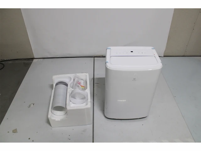 Electrolux exp26u339aw comfort 600 draagbare airconditioner wit - afbeelding 2 van  2