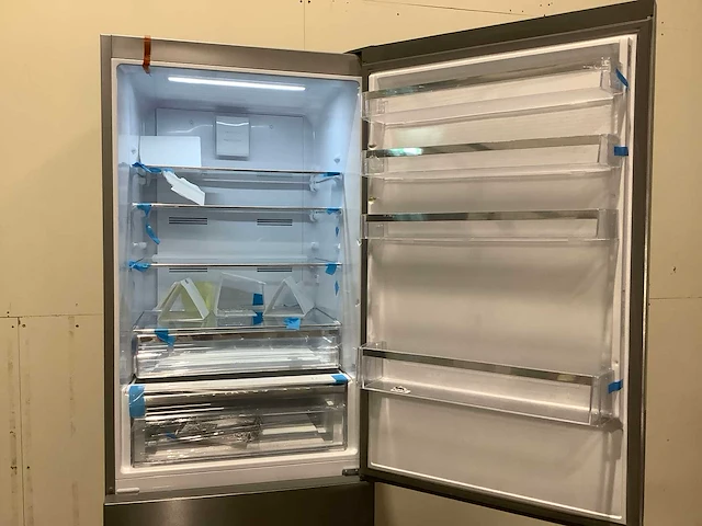 Electrolux lnt6me46x3 koel- vriescombinatie - afbeelding 3 van  8