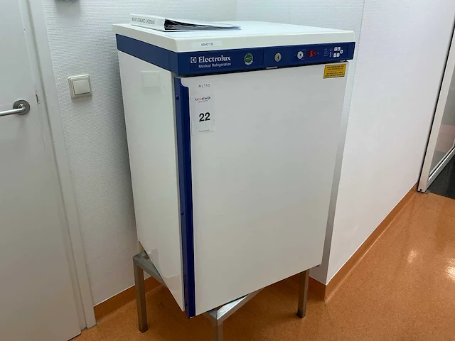 Electrolux ml 150 laboratorium koelkast - afbeelding 1 van  4