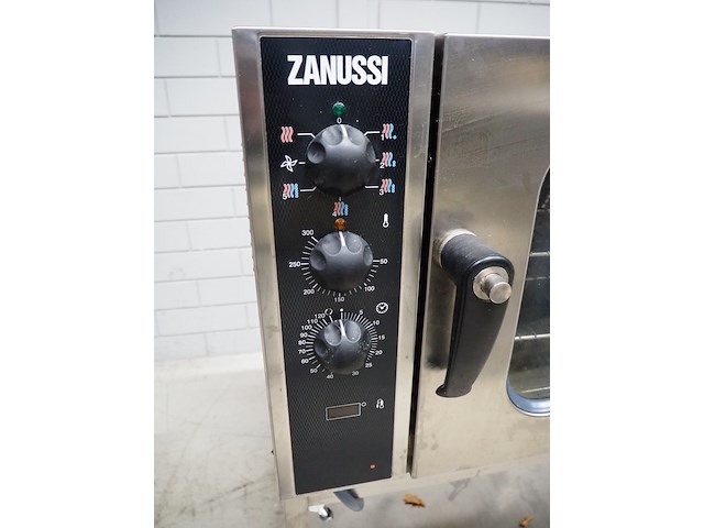 Electrolux professional spa - afbeelding 7 van  8