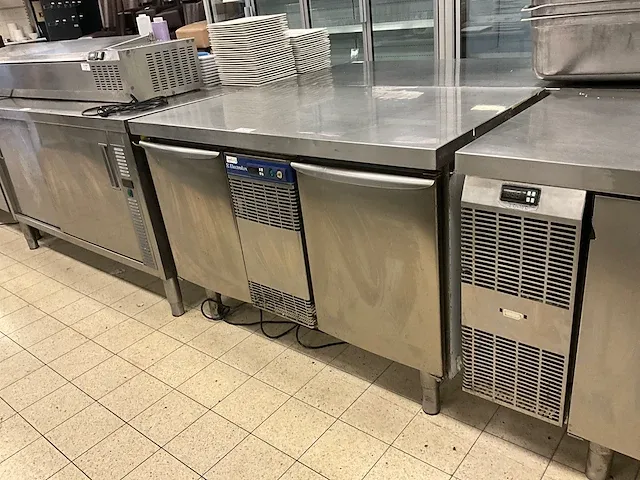 Electrolux rcdf2 m20 vrieswerkbank - afbeelding 1 van  8