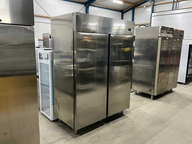 Electrolux rs13fx2f dubbeldeurs vrieskast - afbeelding 1 van  5