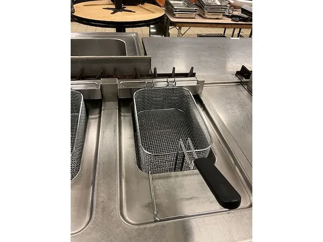 Electrolux tfr/e2d12 elektrische friteuse - afbeelding 5 van  10