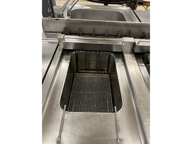 Electrolux tfr/e2d12 elektrische friteuse - afbeelding 8 van  10