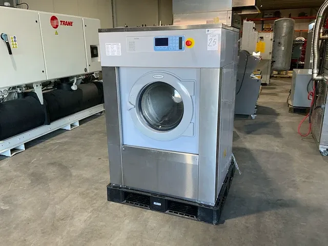 Electrolux w4240h industriële wasmachine - afbeelding 1 van  16